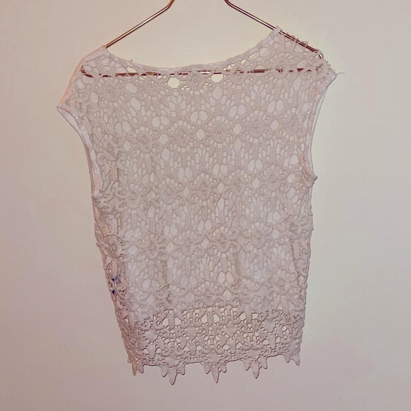 Bethany Mota tee with crochet back, Small - Picture 2 of 3